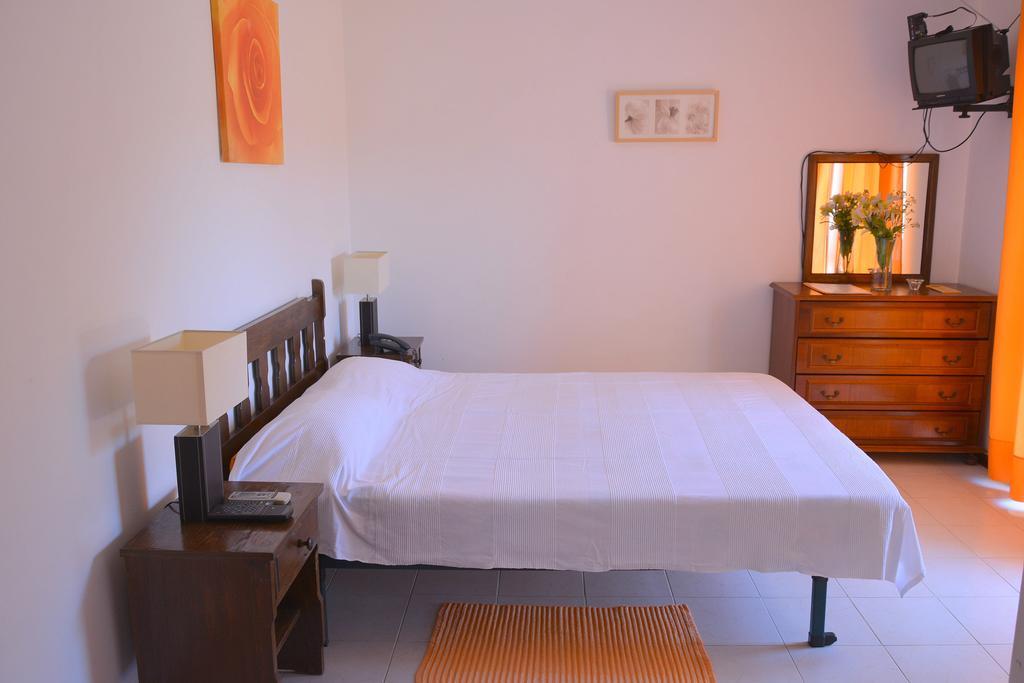 Villa Belinha - Guest House Quarteira Dış mekan fotoğraf