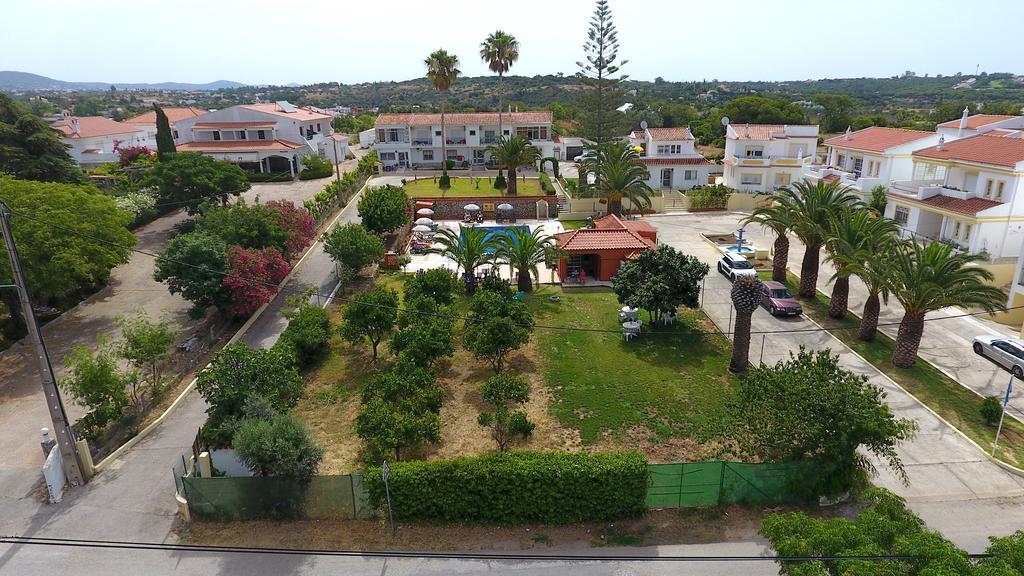 Villa Belinha - Guest House Quarteira Oda fotoğraf